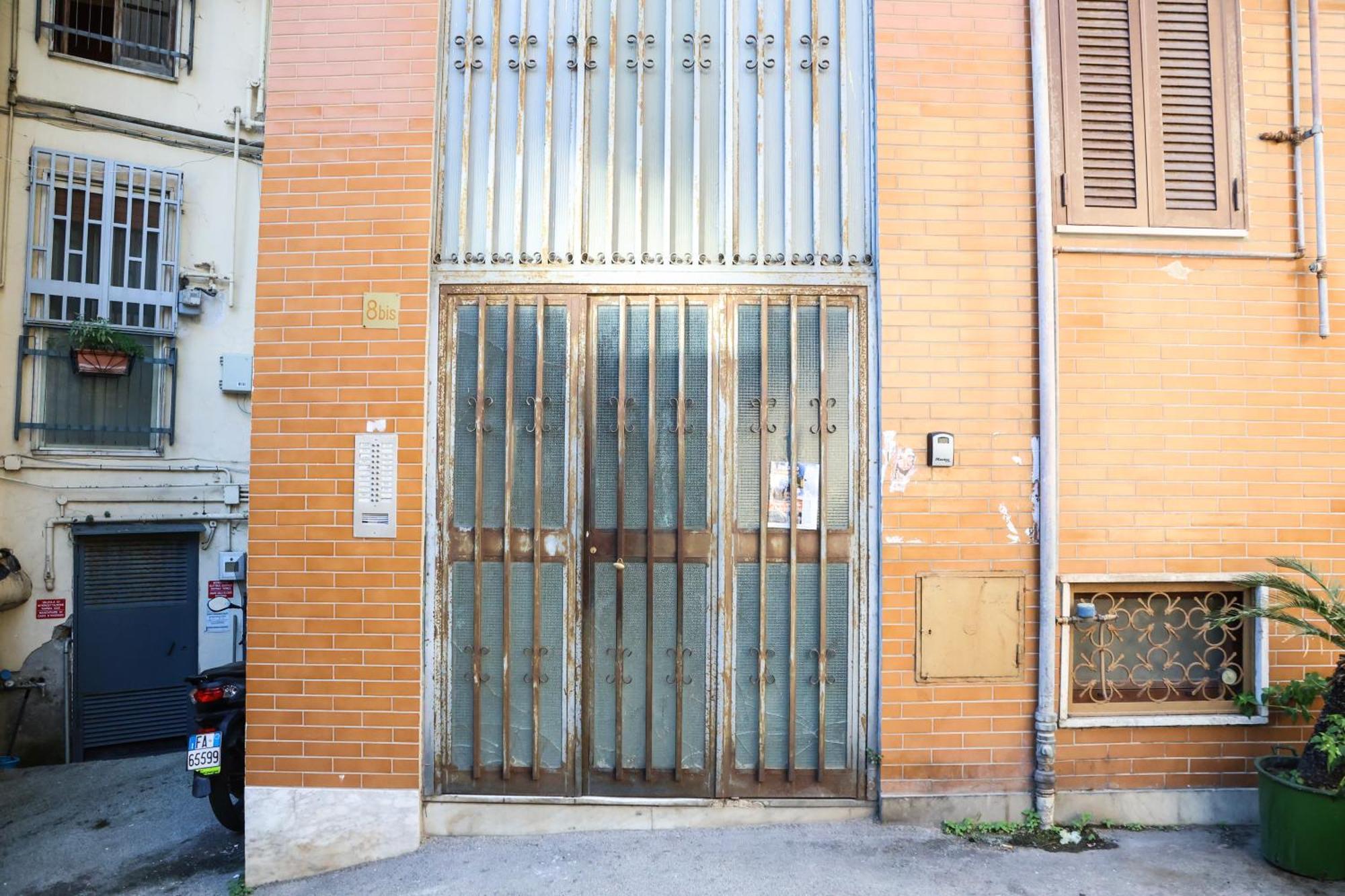 Grace'S Home In The City Center เนเปิลส์ ภายนอก รูปภาพ
