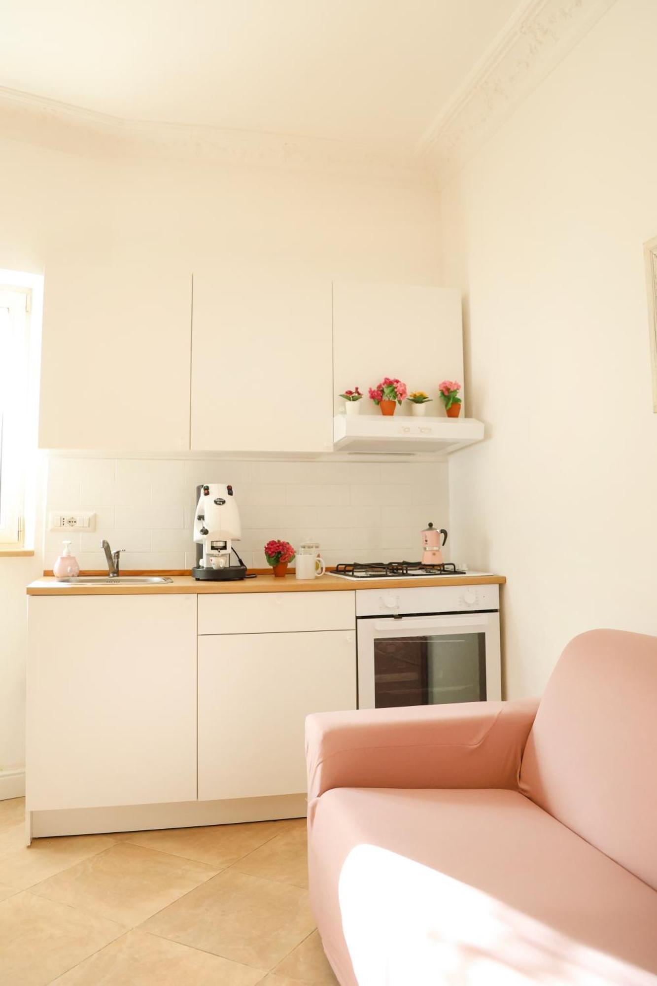 Grace'S Home In The City Center เนเปิลส์ ภายนอก รูปภาพ