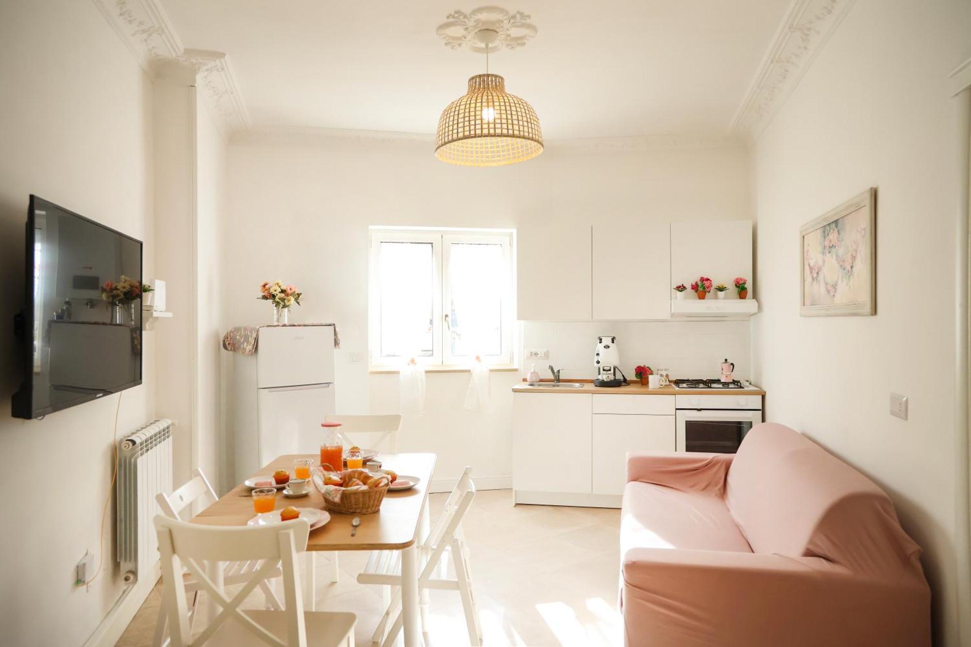 Grace'S Home In The City Center เนเปิลส์ ภายนอก รูปภาพ