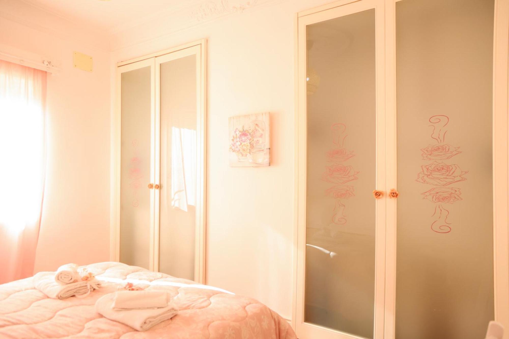 Grace'S Home In The City Center เนเปิลส์ ภายนอก รูปภาพ